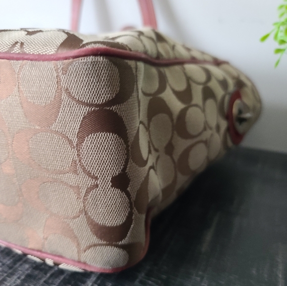 Coach Vintage Special Edition Signature Suede & Leather Handbag #7066 - Picture 12 of 15